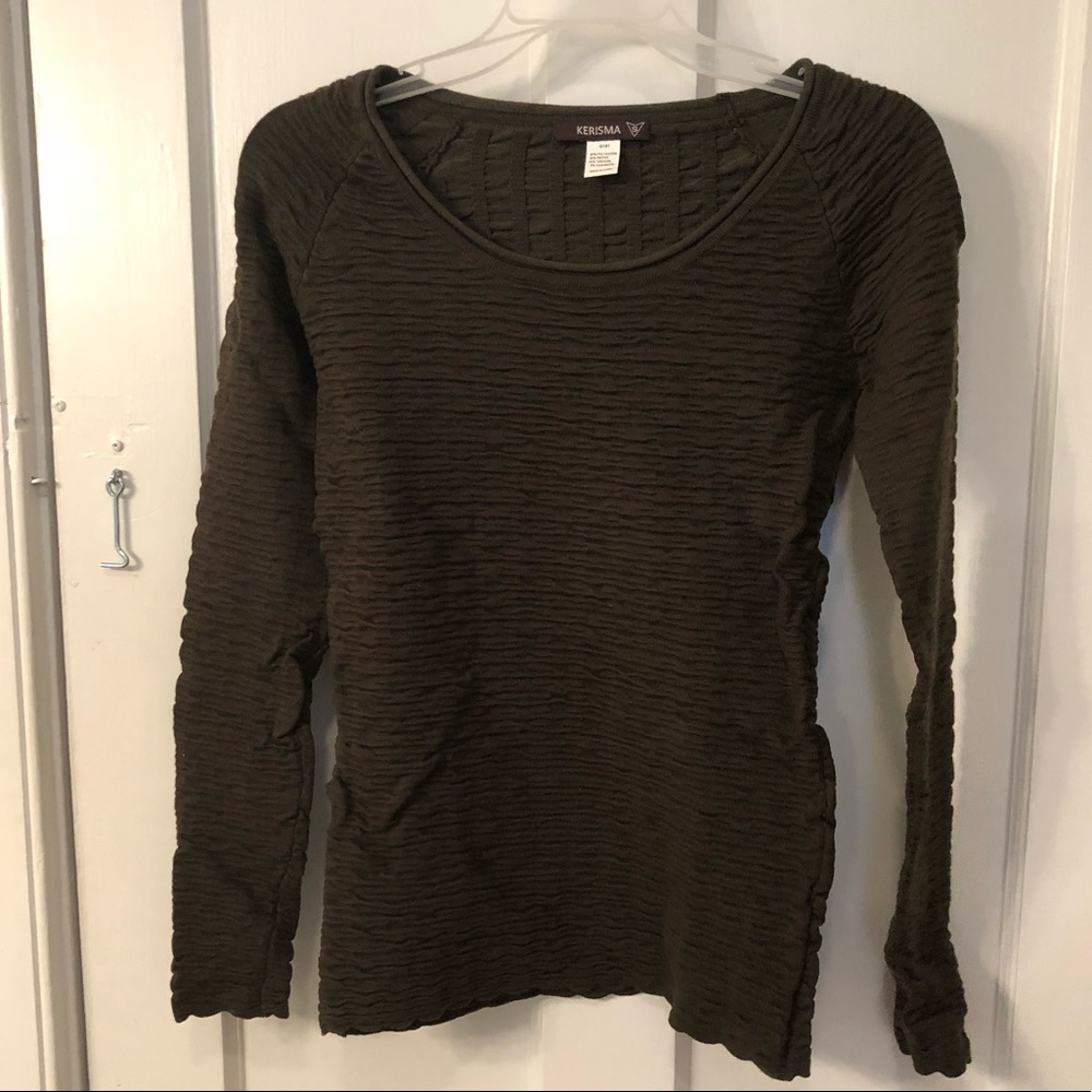 Kerisima sweater